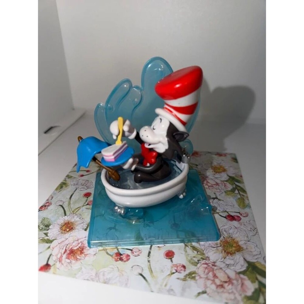Cat in the hat figure